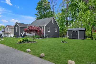 7 Pierson Place, South Huntington, NY 11746 - Photo 21