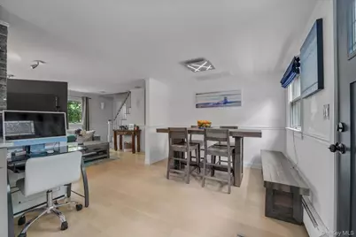 7 Pierson Place, South Huntington, NY 11746 - Photo 5