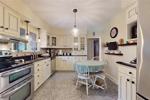 3401 Homestead Ave, Wantagh, NY 11793 - Photo 11