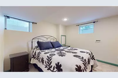 3401 Homestead Avenue, Wantagh, NY 11793 - Photo 27