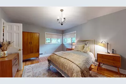 3401 Homestead Avenue, Wantagh, NY 11793 - Photo 21