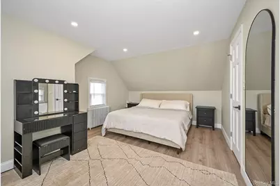 77 Landau Avenue, Elmont, NY 11003 - Photo 11