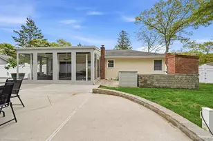24 Forest Ave, Medford, NY 11763 - Photo 29