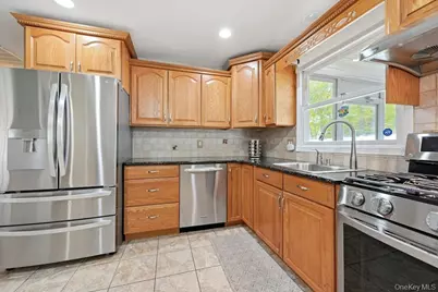 24 Forest Avenue, Medford, NY 11763 - Photo 13