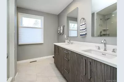 27 Pine Street, Port Washington, NY 11050 - Photo 23