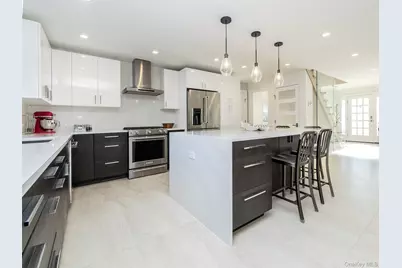 27 Pine Street, Port Washington, NY 11050 - Photo 15