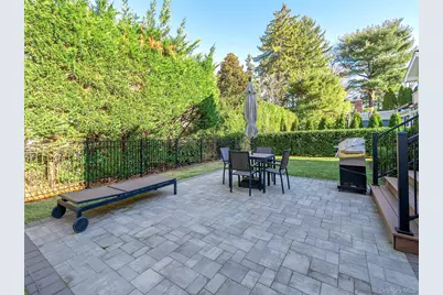 27 Pine Street, Port Washington, NY 11050 - Photo 41