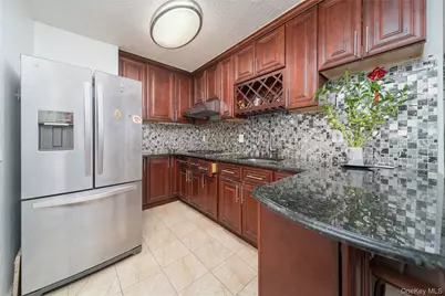 4140 Union Street #10K, Flushing, NY 11355 - Photo 3