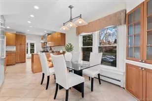 68 A Carlton Ave, Port Washington, NY 11050 - Photo 11