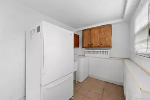 23 Library Ln, Plainview, NY 11803 - Photo 19