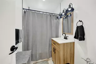 300 N Broadway, Yonkers, NY 10701 - Photo 11