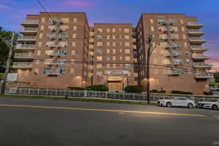 300 N Broadway, Yonkers, NY 10701 - Photo 21