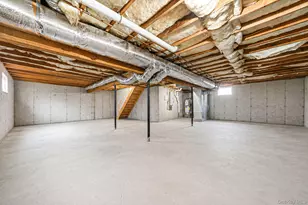 72 Rushmore St, South Huntington, NY 11746 - Photo 33