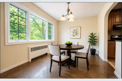 21 Gary  Road, Syosset, NY 11791 - Photo 3