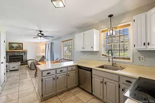 4 Brook Ct, Walden, NY 12586 - Photo 3