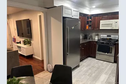 811 9th Street, West Babylon, NY 11704 - Photo 7