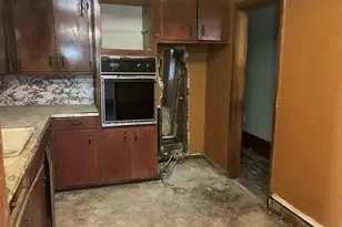 99 Carter St, Newburgh, NY 12550 - Photo 5
