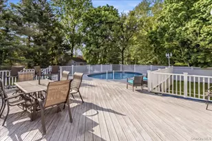 36 Roosevelt Pl, Rockville Centre, NY 11570 - Photo 19