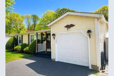 19 Village Circle S, Manorville, NY 11949 - Photo 1