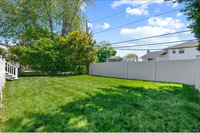 157 Manor Street, Plainview, NY 11803 - Photo 41