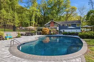 61 Bankside Dr, Centerport, NY 11721 - Photo 43