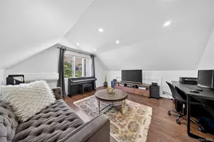 269-03 81st Ave, New Hyde Park, NY 11040 - Photo 9