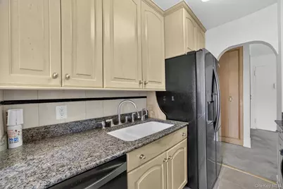 1853 Central Park Ave #7M, Yonkers, NY 10710 - Photo 11