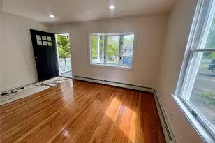 100 Maple Ln, Medford, NY 11763 - Photo 7