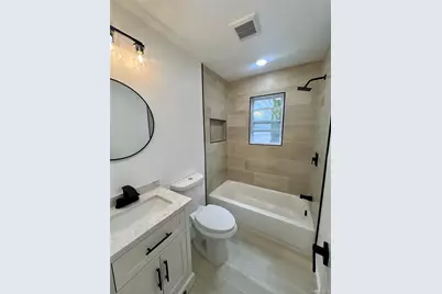 100 Maple Lane, Medford, NY 11763 - Photo 15
