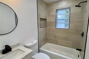 100 Maple Ln, Medford, NY 11763 - Photo 15