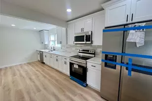 100 Maple Ln, Medford, NY 11763 - Photo 9