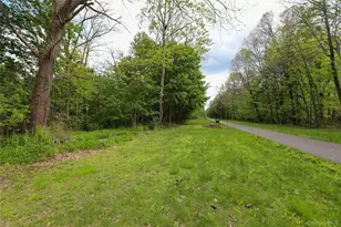 52 Phillips Ave, Highland, NY 12528 - Photo 29