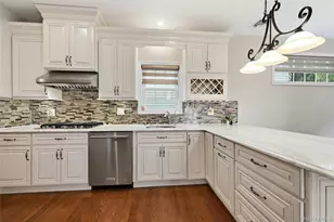 9 Oxford Court, Wheatley Heights, NY 11798 - Photo 11
