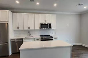 5 Freer St, Lynbrook, NY 11563 - Photo 3