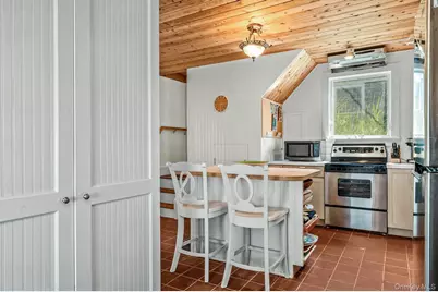 29 E Bayview Avenue, Ocean Beach, NY 11770 - Photo 11