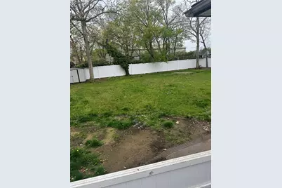 26 Jefferson Ave Avenue, Amityville, NY 11701 - Photo 3
