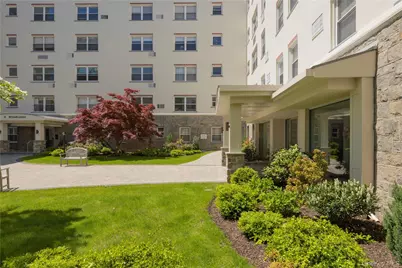 1 Stoneleigh #5M, Bronxville, NY 10708 - Photo 9