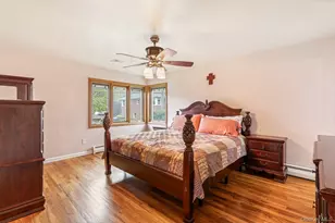 15 Royal Way, New Hyde Park, NY 11040 - Photo 15