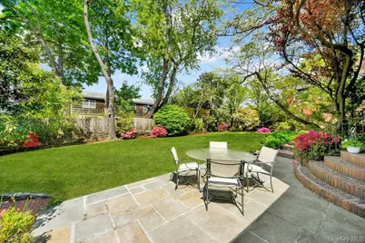 184 Commonwealth Avenue, Mount Vernon, NY 10552 - Photo 11