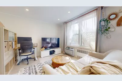 68-15 Selfridge Street #3D, Forest Hills, NY 11375 - Photo 3