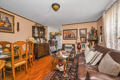 6033 80th Avenue, Glendale, NY 11385 - Photo 9