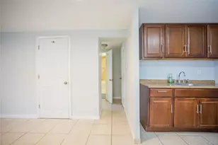 237 E Broadway, Long Beach, NY 11561 - Photo 9