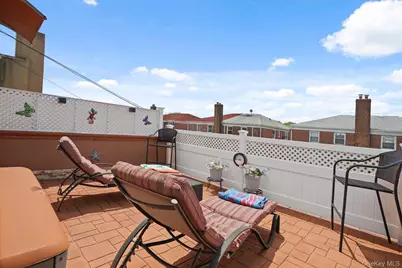 61-36 77th Street, Middle Village, NY 11379 - Photo 19