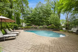 51 Chelsea Dr, Mount Sinai, NY 11766 - Photo 35