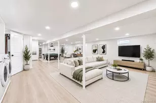 82 1st St, New Hyde Park, NY 11040 - Photo 17