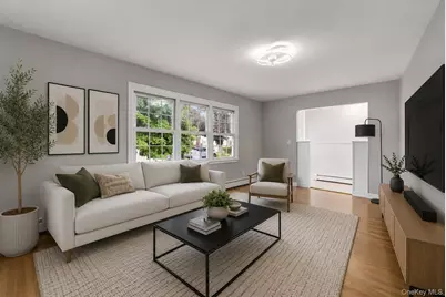 82 1st Street, New Hyde Park, NY 11040 - Photo 5