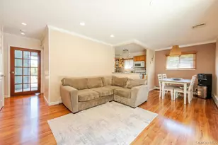 2860 Sunnybrook Dr W, Oceanside, NY 11572 - Photo 3