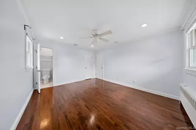 5 Joseph Court, Syosset, NY 11791 - Photo 21