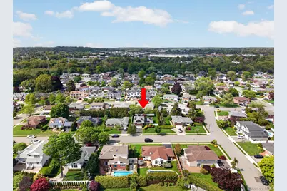 5 Joseph Court, Syosset, NY 11791 - Photo 11