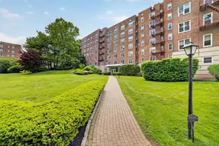 1304 Midland Ave, Yonkers, NY 10704 - Photo 39